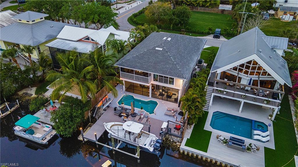 1300 Grand Canal DR