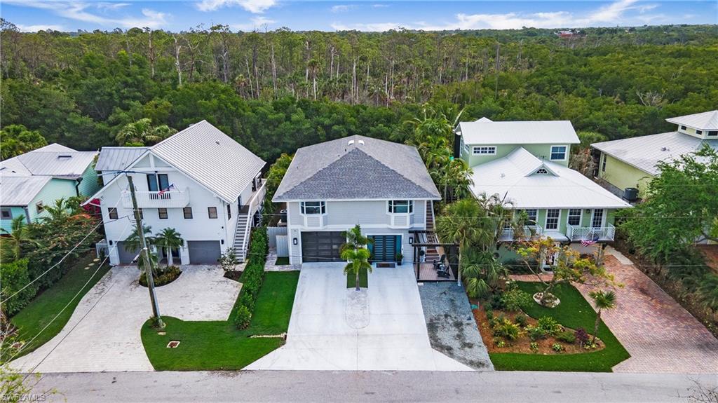 1300 Grand Canal DR