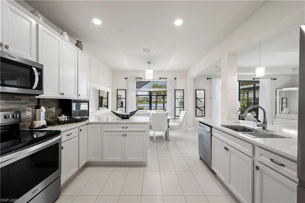 9575 Bexley DR