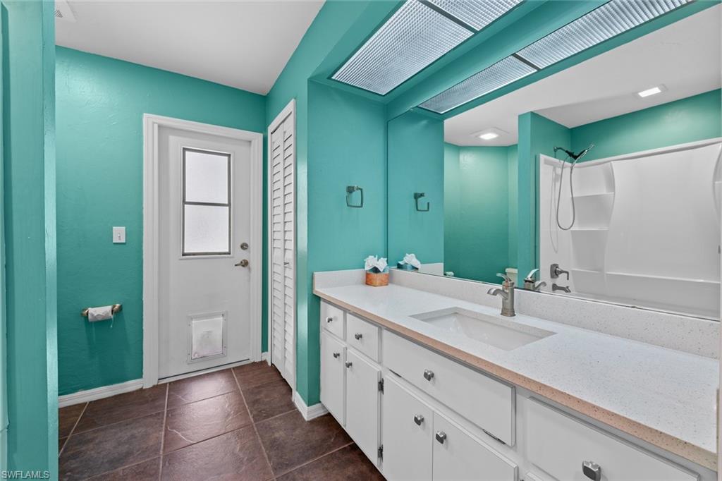 7461 Bear Hollow CIR