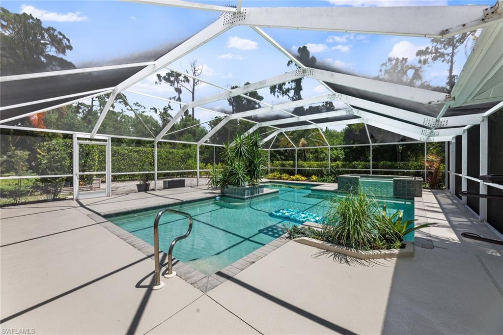 7461 Bear Hollow CIR