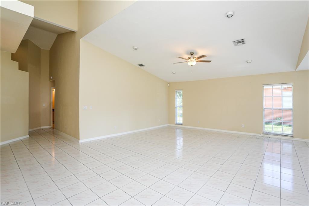 1040 Moon Lake DR