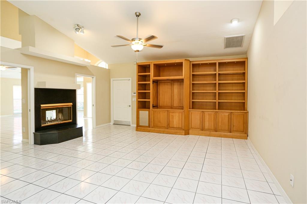 1040 Moon Lake DR