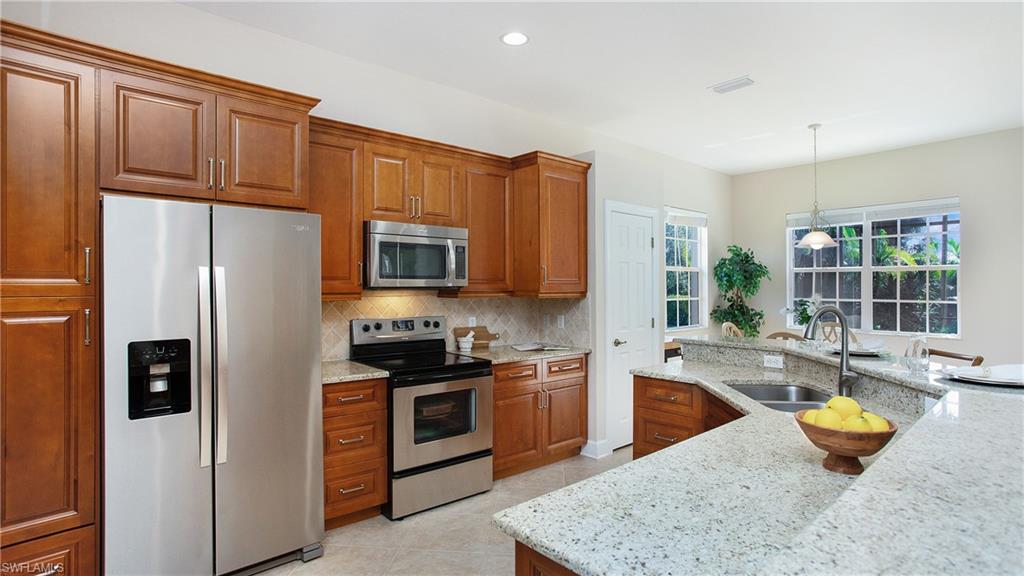 5519 Whispering Willow WAY