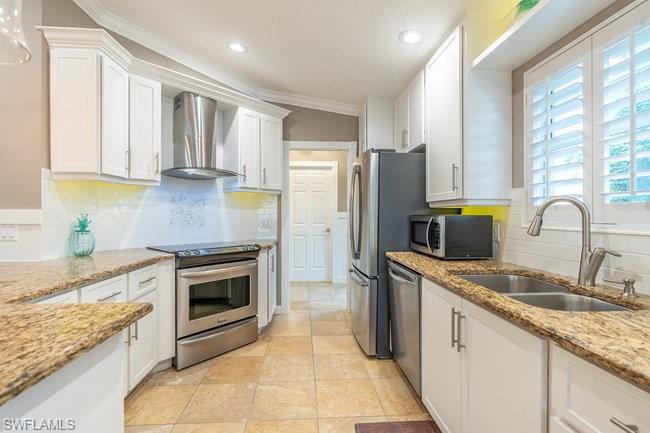 7953 Umberto CT