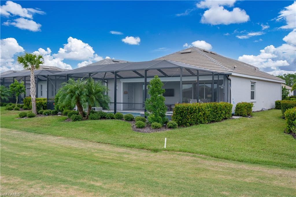 15880 Leaning Pine LN