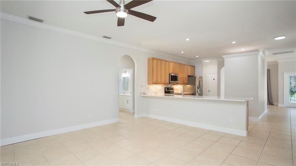 9960 Colonial WALK N