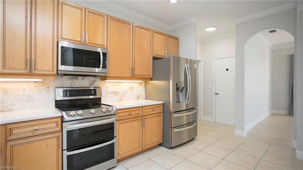 9960 Colonial WALK N