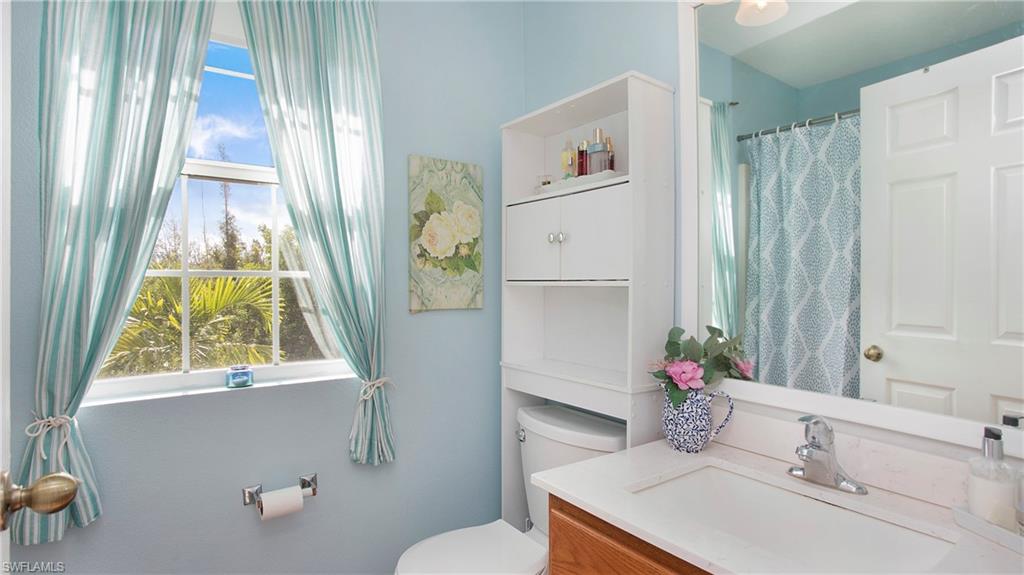 5532 Little House LN