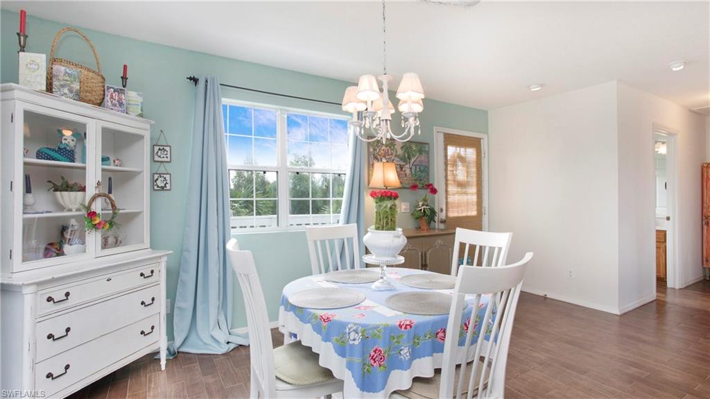 5532 Little House LN