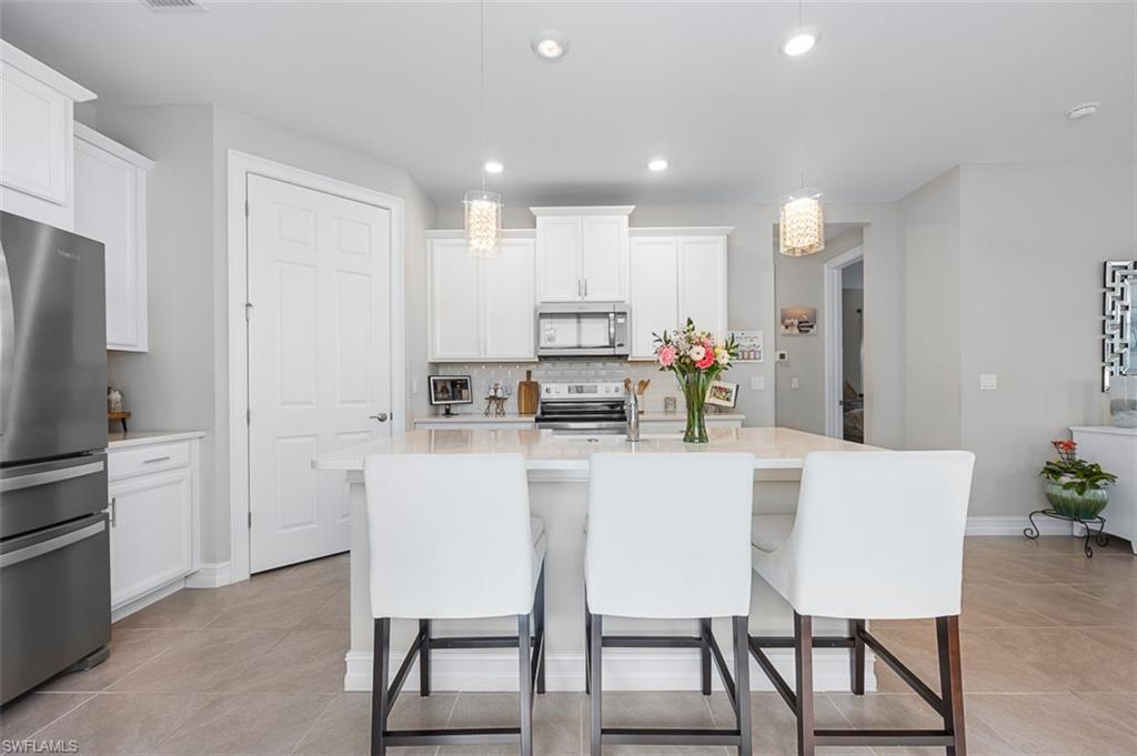 28362 Captiva Shell LOOP