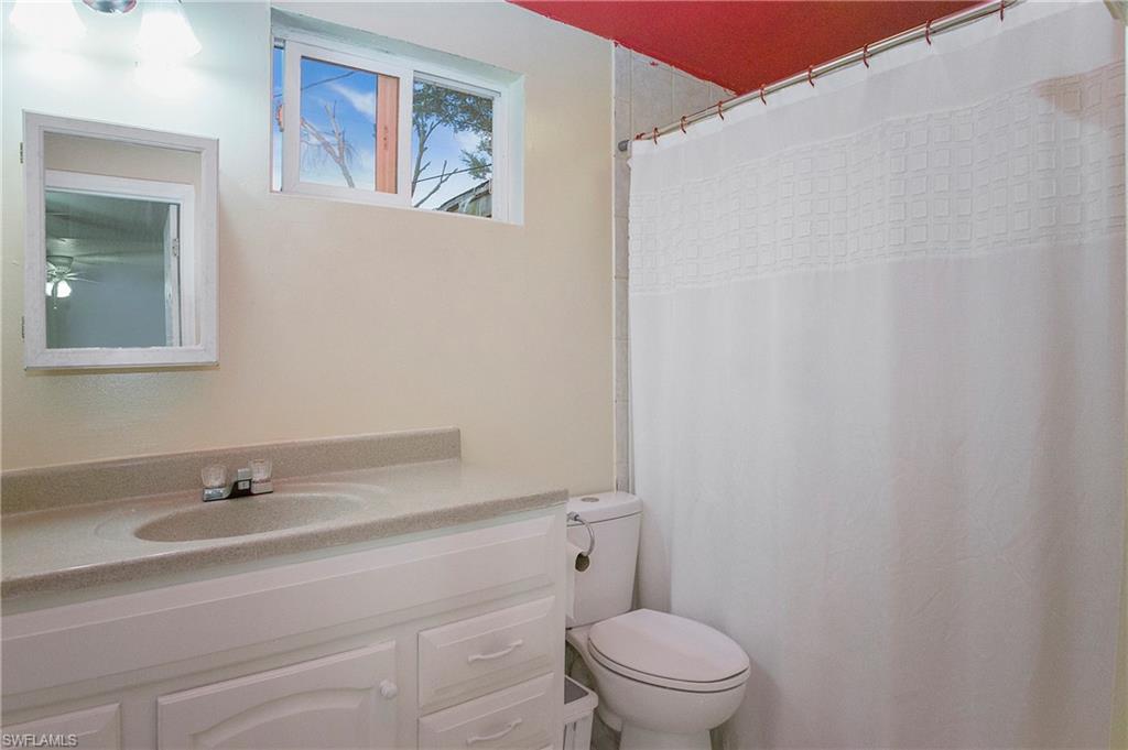 712 Camellia DR