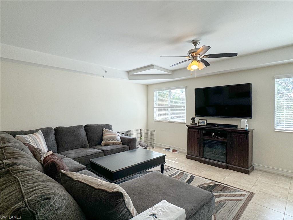 1100 Pine Ridge RD # 201B Unit: #201B