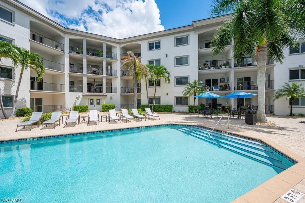 1100 Pine Ridge RD # 401B