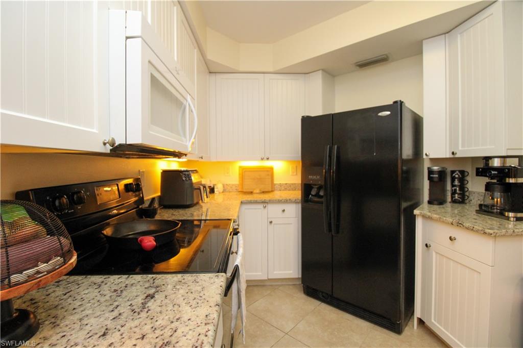 1100 Pine Ridge RD # 301B Unit: #301B