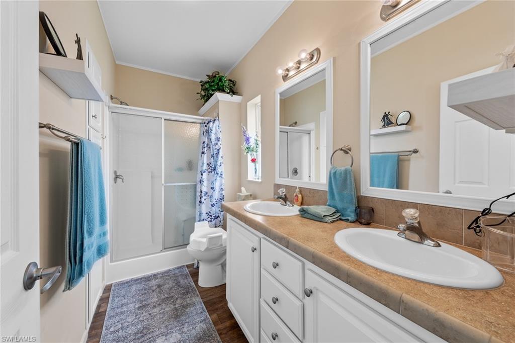 22 Enchanting BLVD # 22 Unit: E-22