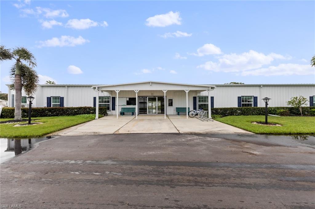 22 Enchanting BLVD # 22 Unit: E-22