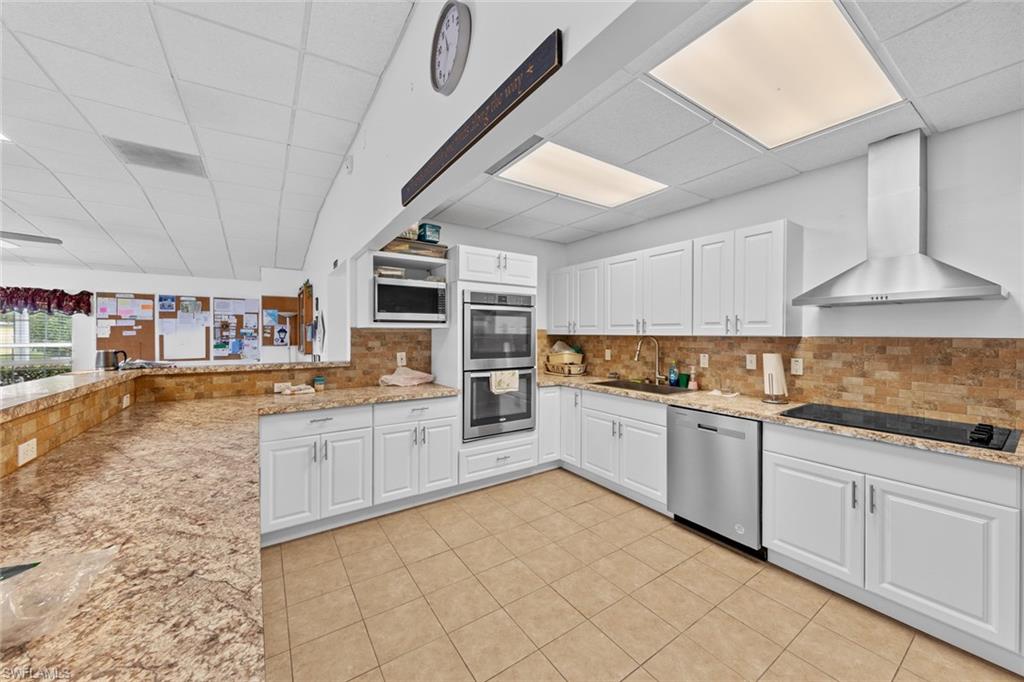22 Enchanting BLVD # 22 Unit: E-22