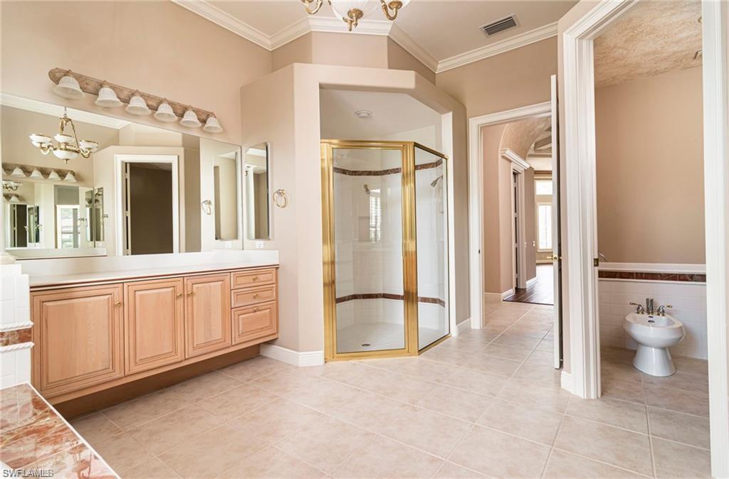 13556 Rosewood LN