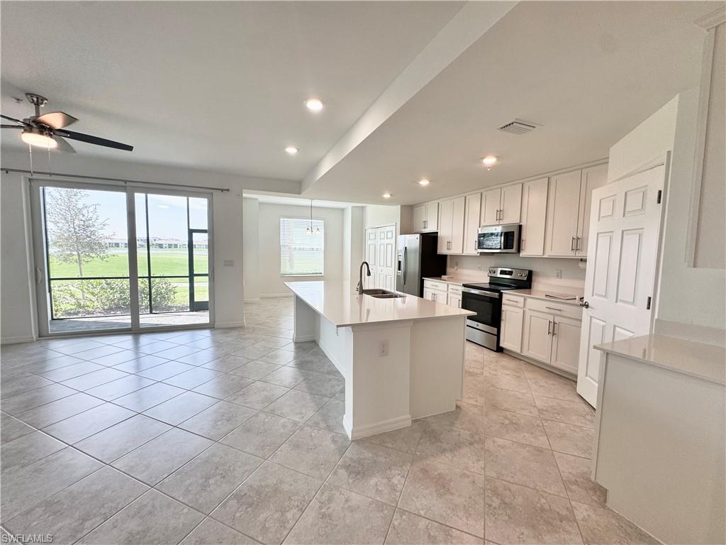 15970 Grassland LN # 2813