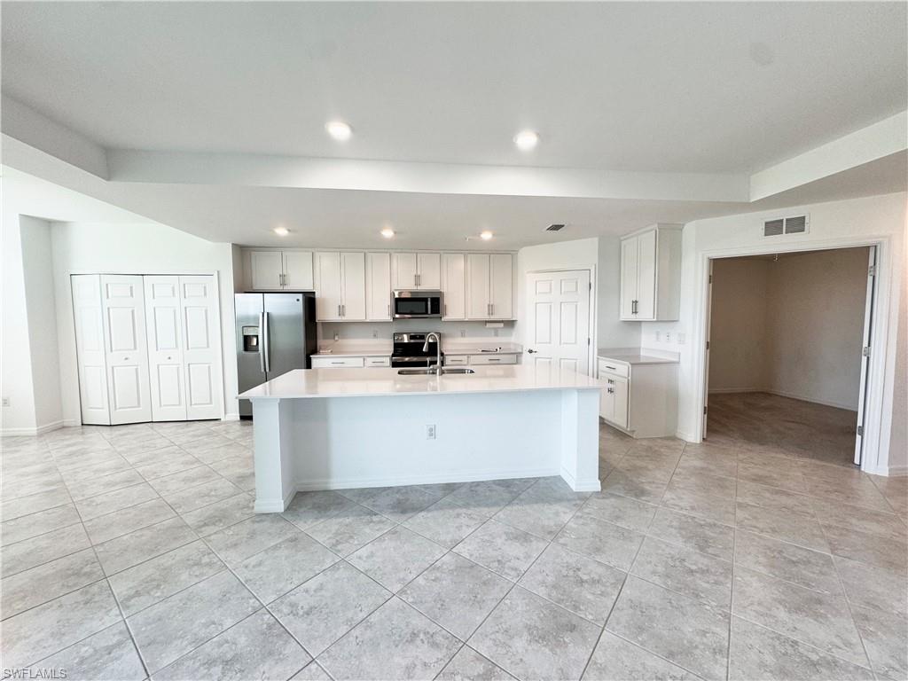 15970 Grassland LN # 2813