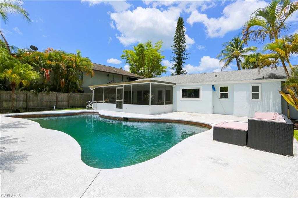 1171 Rainbow DR