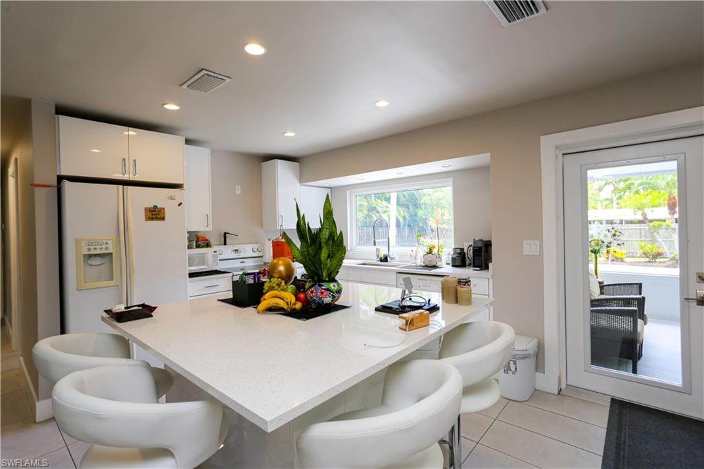 1171 Rainbow DR