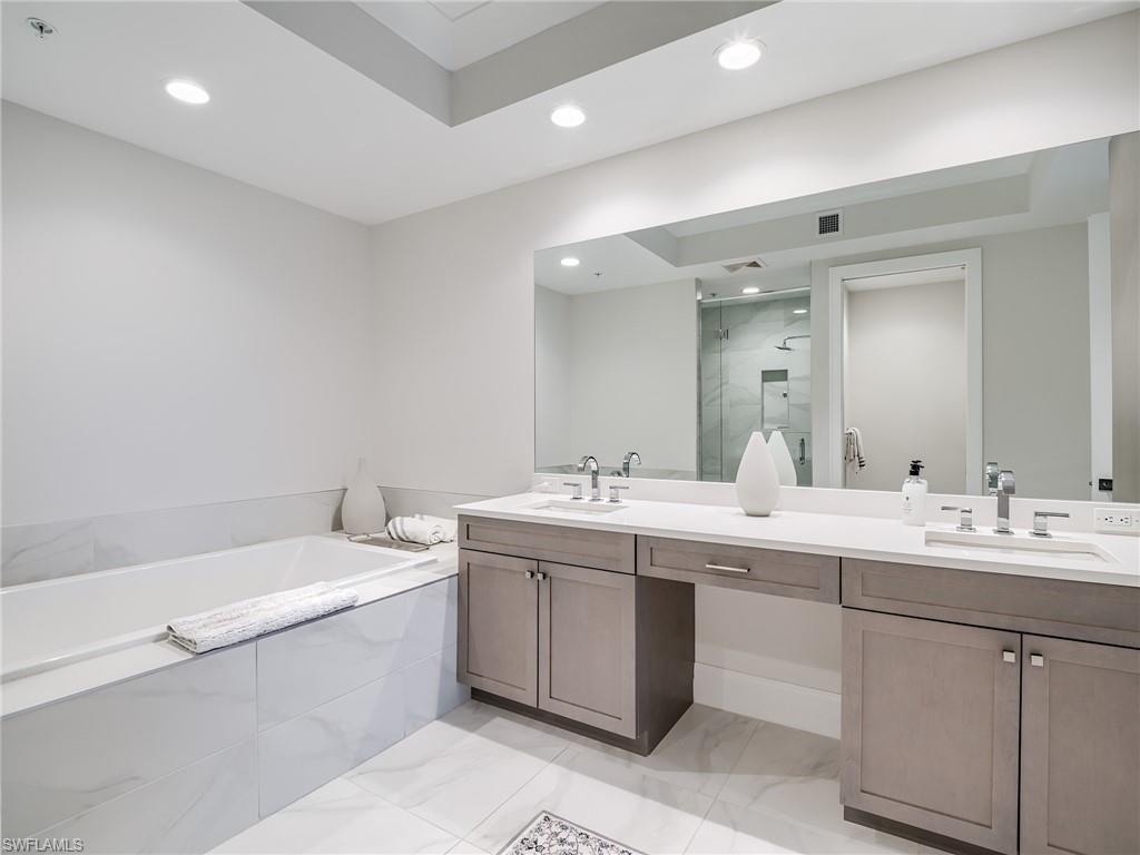4971 Bonita Bay BLVD # 304