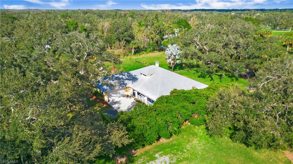 4673 Long Lake DR