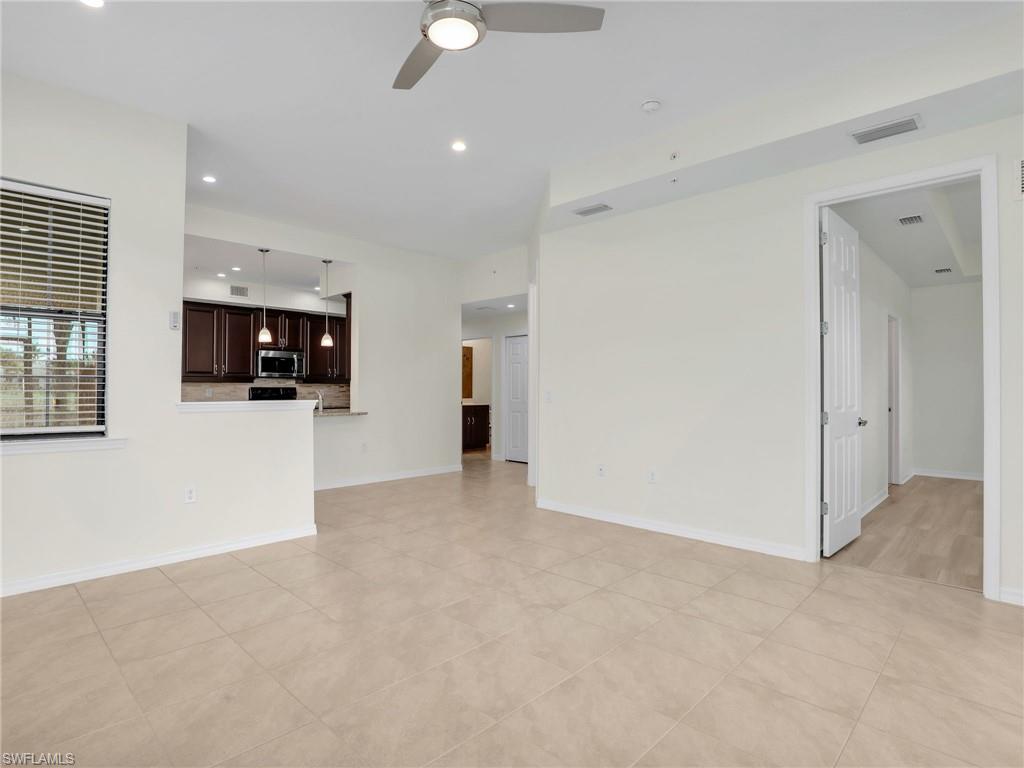 11301 Monte Carlo BLVD SE # 102