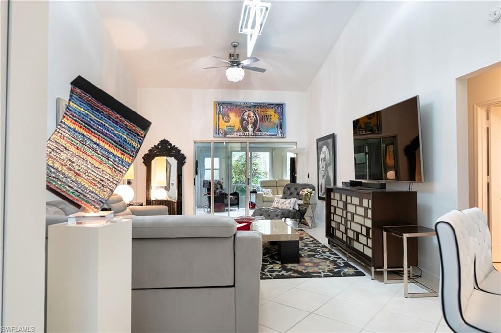 21715 Sungate CT # 303