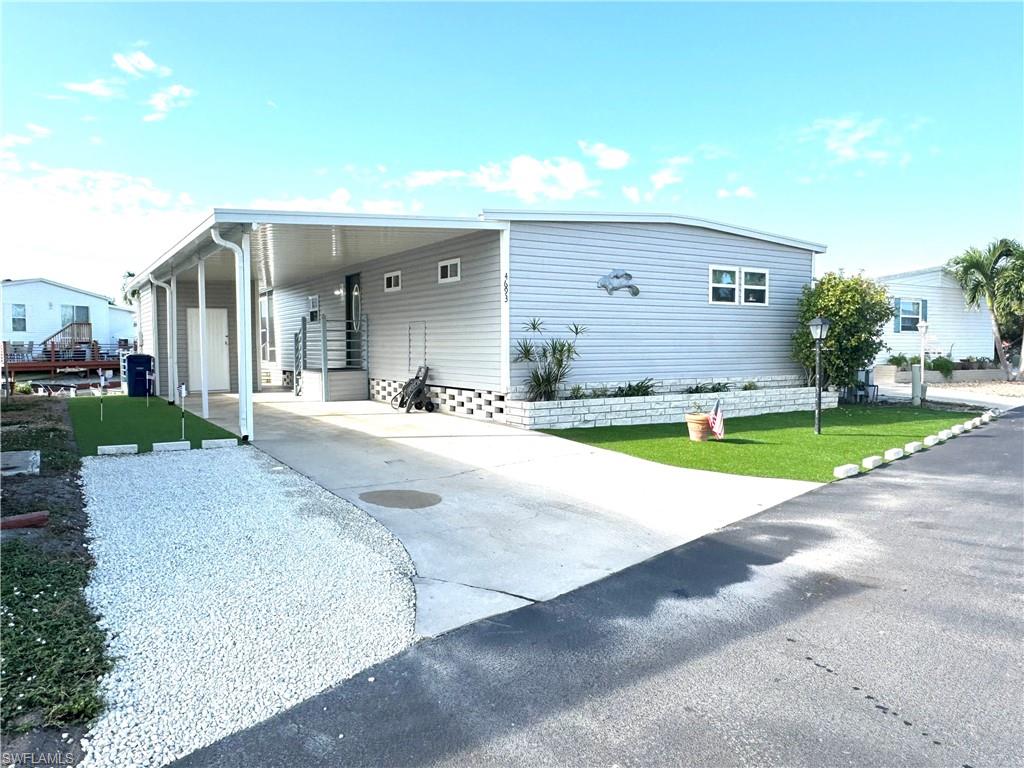 4693 Leilani LN