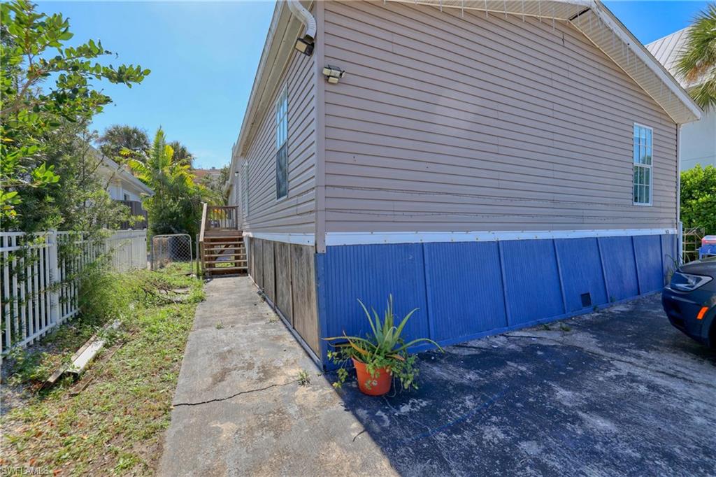 162 Jeepers DR