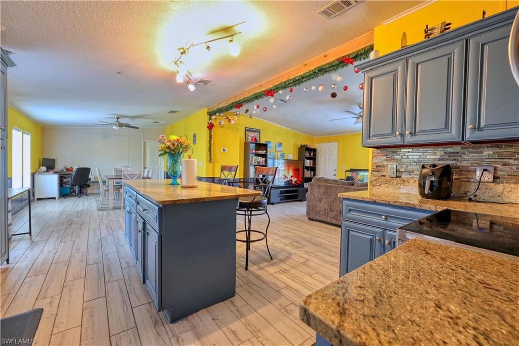 162 Jeepers DR