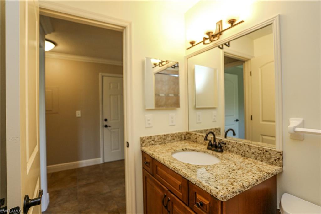 2568 Kings Lake BLVD # 201