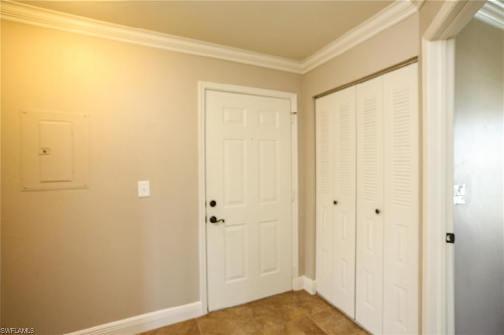 2568 Kings Lake BLVD # 201