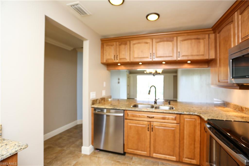2568 Kings Lake BLVD # 201