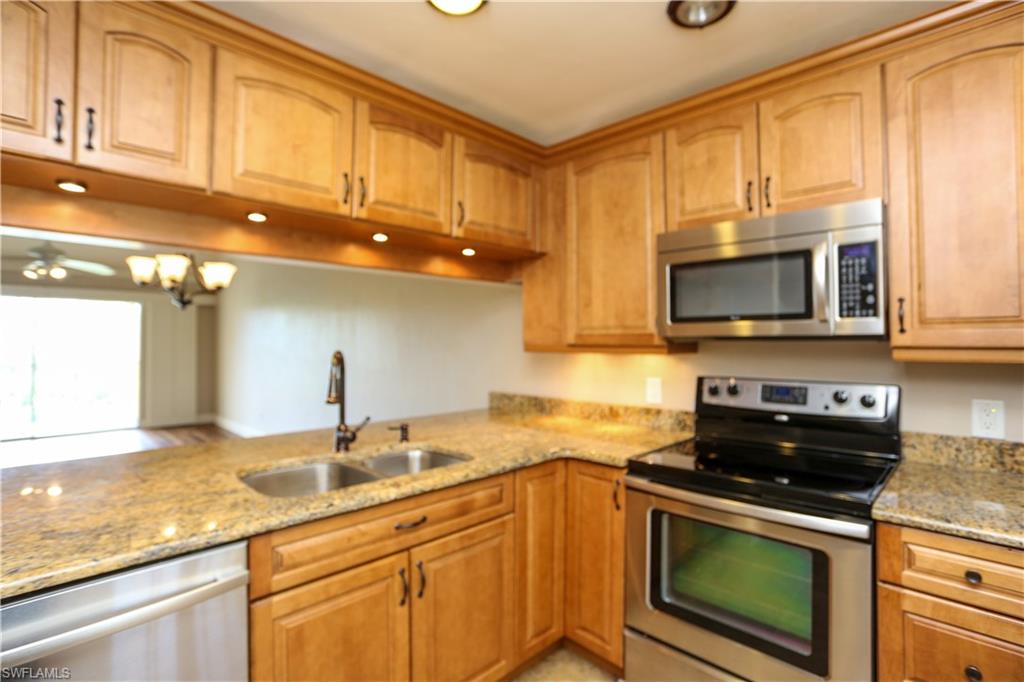 2568 Kings Lake BLVD # 201