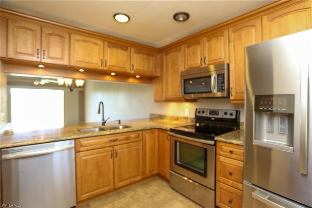 2568 Kings Lake BLVD # 201