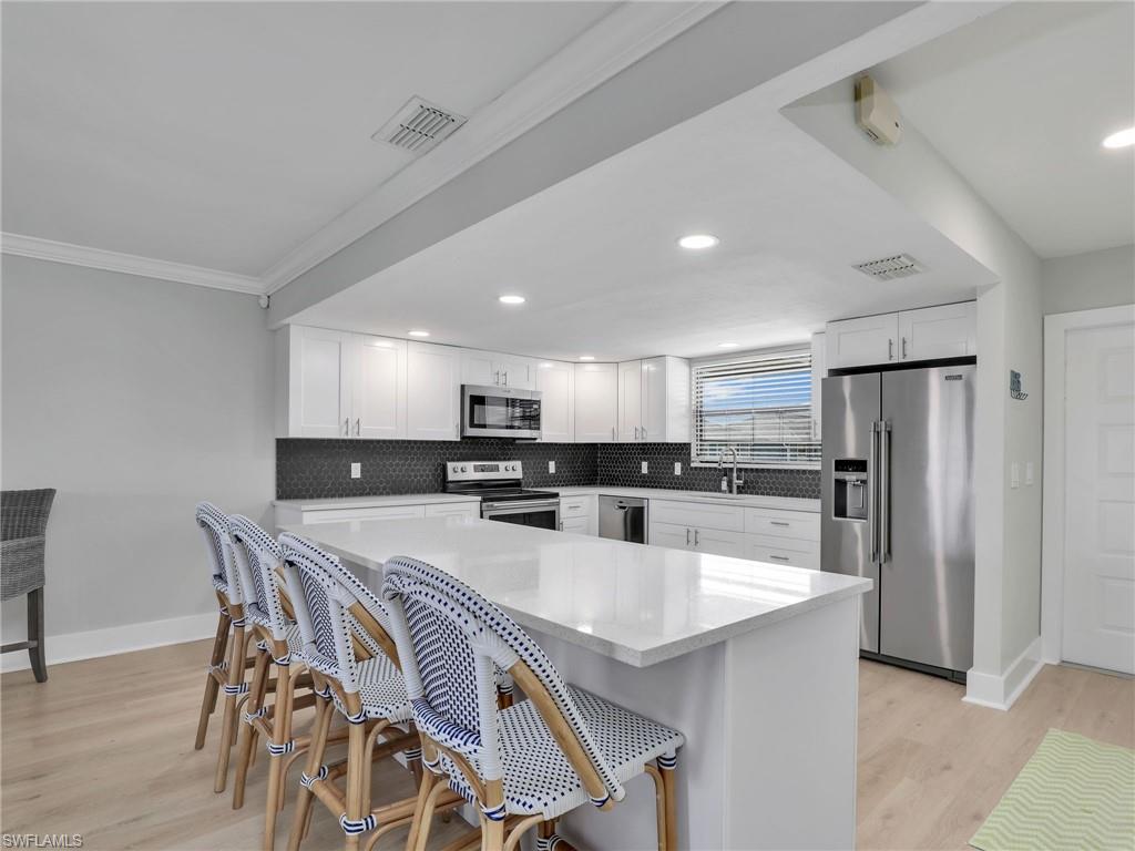 4817 SW 8th PL # 202