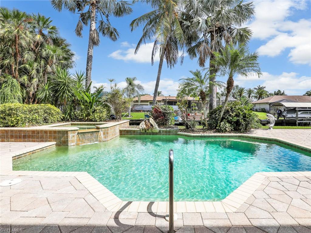 27031 Driftwood DR