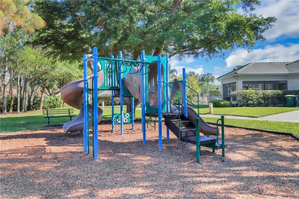 6773 Southern Oak CT