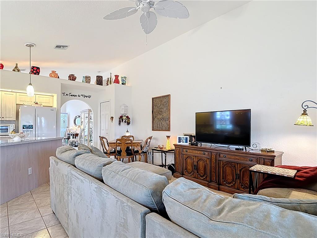 1771 Corona Del Sire DR