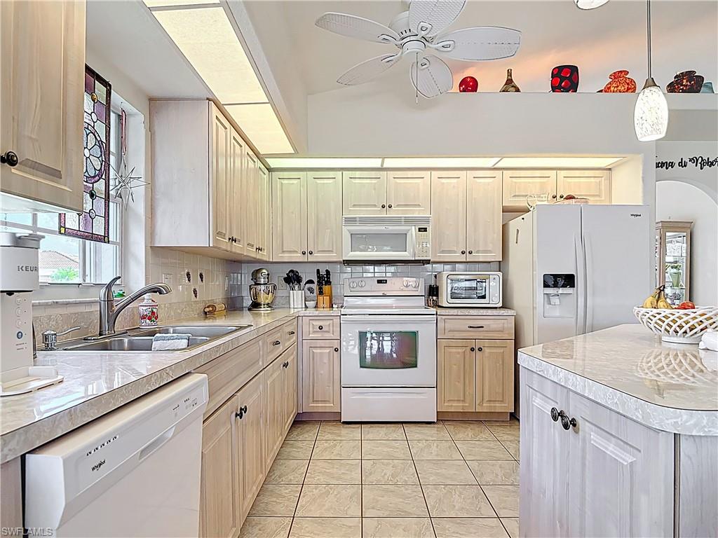 1771 Corona Del Sire DR