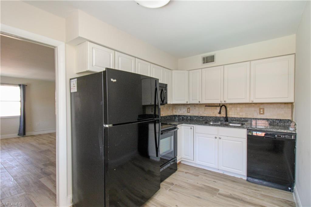 2102 Alamanda DR # 202