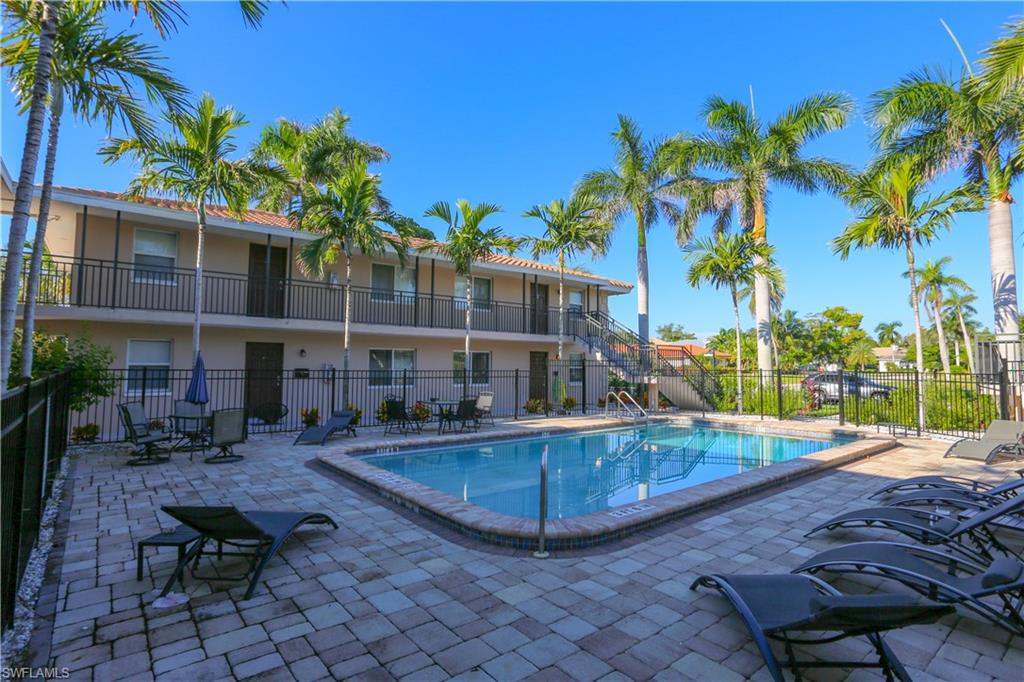 2102 Alamanda DR # 202