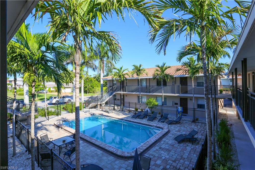 2102 Alamanda DR # 202