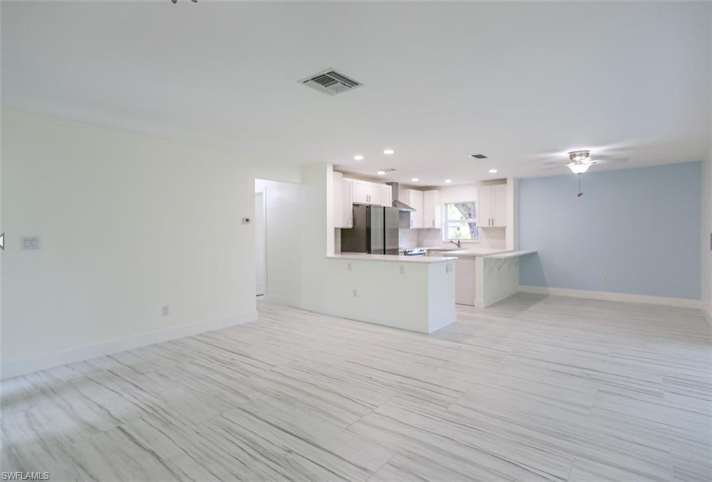 225 Georgetown BLVD