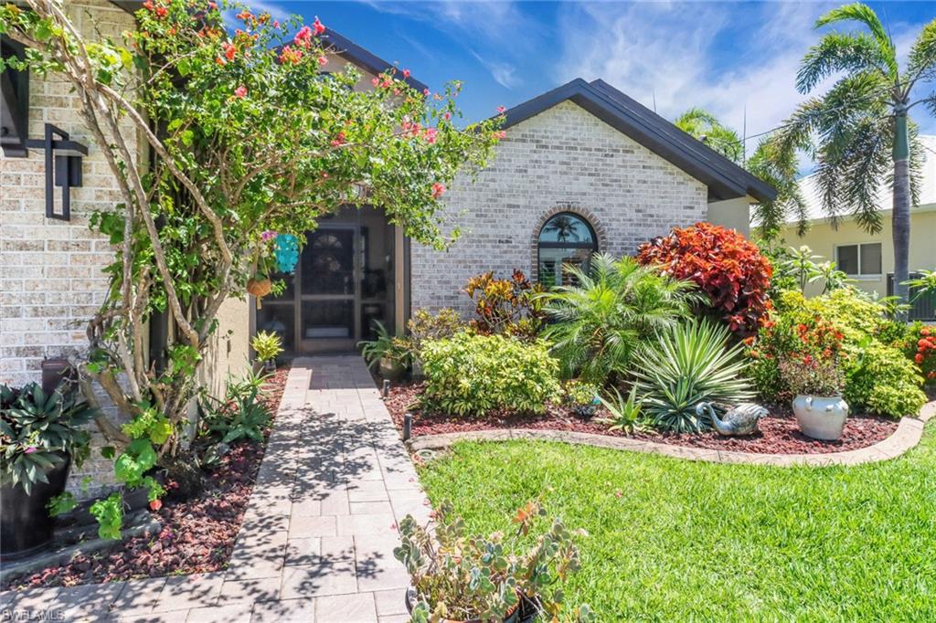 2710 SW 39th TER