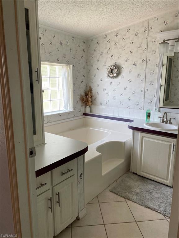 153 Belle Isle CIR